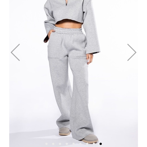 AKIRA main squeeze reversible printed scuba sweatshirt - Picture 6 of 6